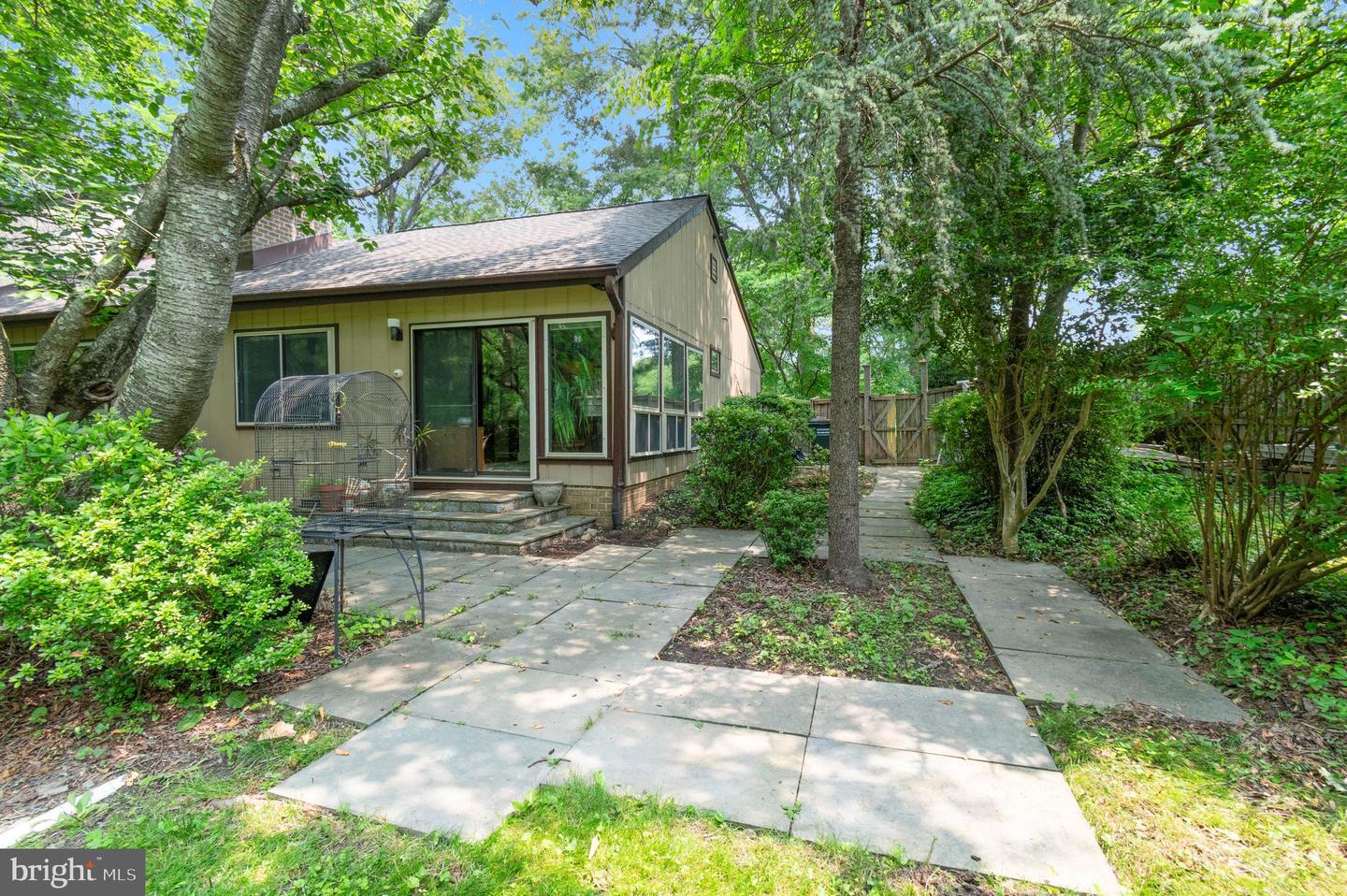 10862 MEADOWLAND DR, OAKTON, Virginia 22124, 4 Bedrooms Bedrooms, ,3 BathroomsBathrooms,Residential,For sale,10862 MEADOWLAND DR,VAFX2243418 MLS # VAFX2243418