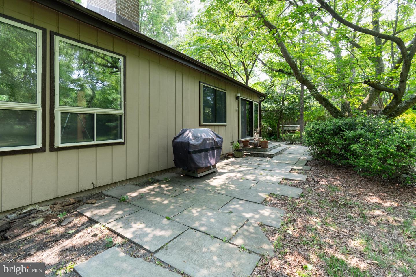 10862 MEADOWLAND DR, OAKTON, Virginia 22124, 4 Bedrooms Bedrooms, ,3 BathroomsBathrooms,Residential,For sale,10862 MEADOWLAND DR,VAFX2243418 MLS # VAFX2243418