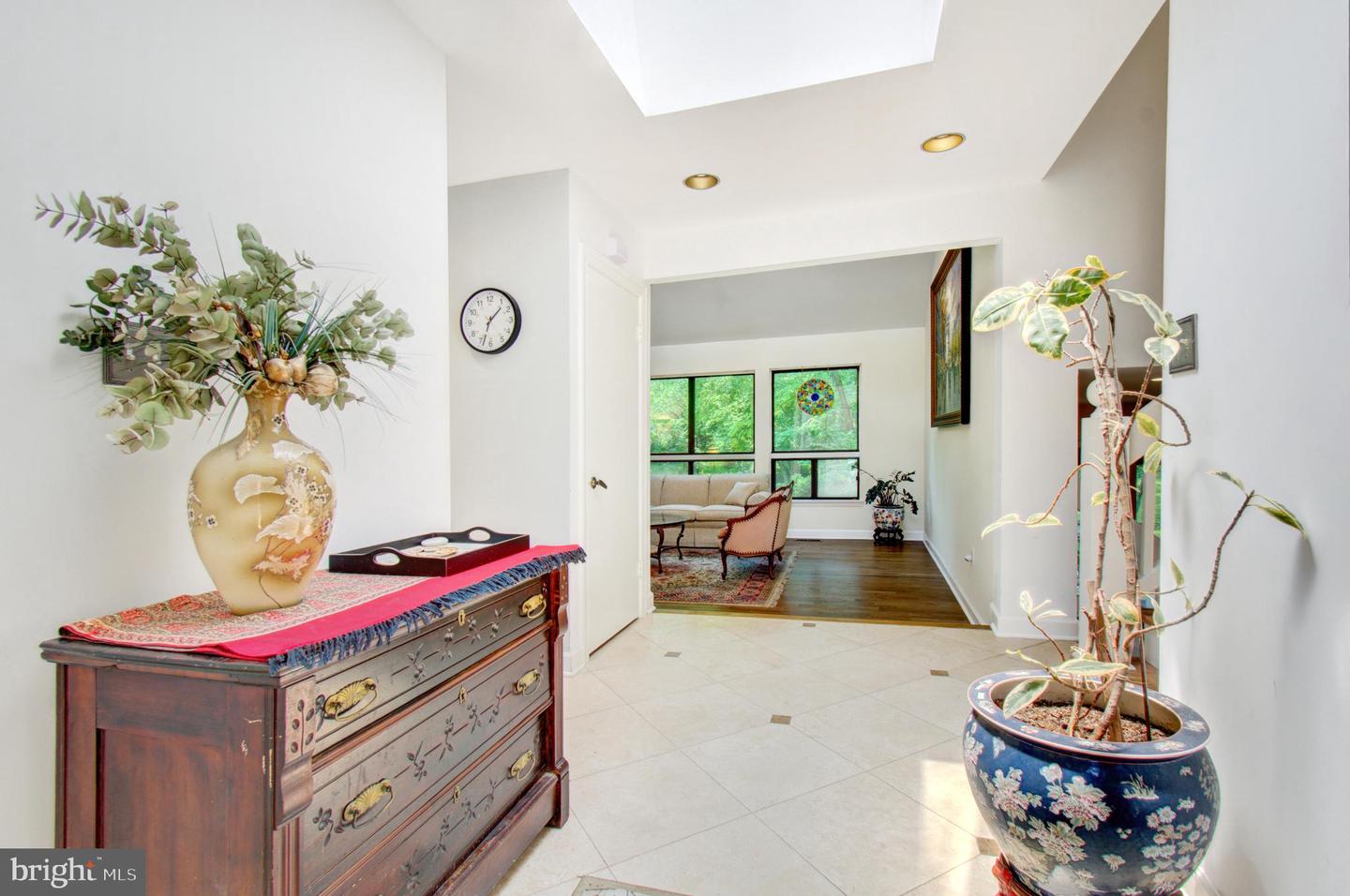 10862 MEADOWLAND DR, OAKTON, Virginia 22124, 4 Bedrooms Bedrooms, ,3 BathroomsBathrooms,Residential,For sale,10862 MEADOWLAND DR,VAFX2243418 MLS # VAFX2243418