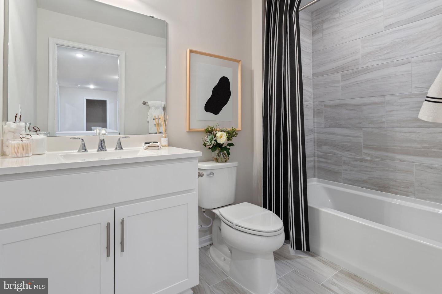 1 WILLIAMSON RD, WINCHESTER, Virginia 22602, 4 Bedrooms Bedrooms, ,2 BathroomsBathrooms,Residential,For sale,1 WILLIAMSON RD,VAFV2034432 MLS # VAFV2034432