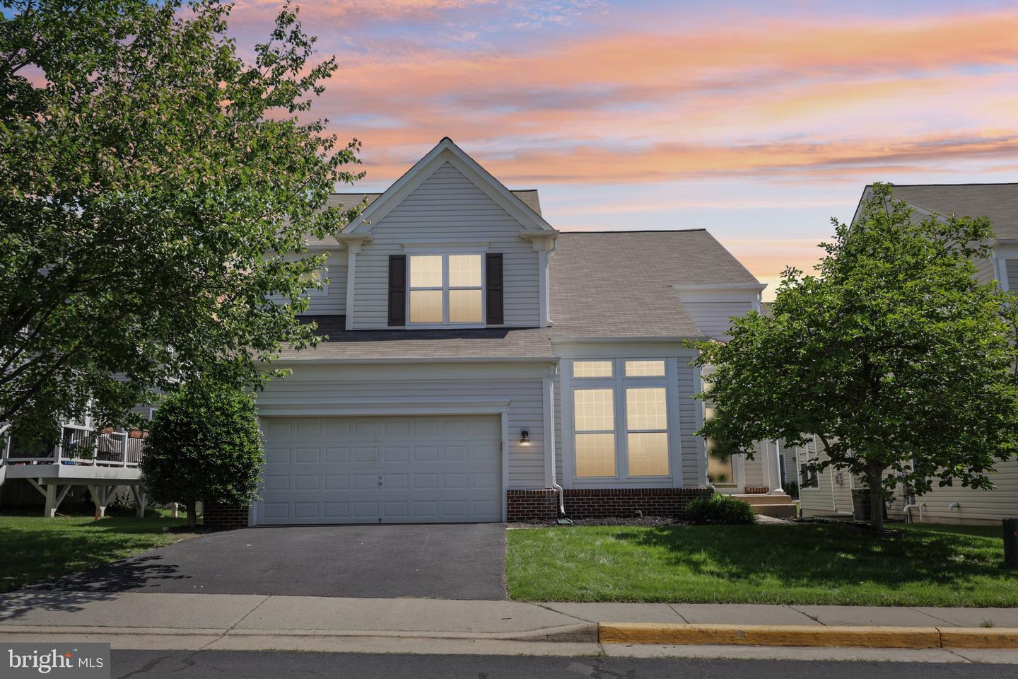 13542 ANN GRIGSBY CIR, CENTREVILLE, Virginia 20120, 4 Bedrooms Bedrooms, ,3 BathroomsBathrooms,Residential,For sale,13542 ANN GRIGSBY CIR,VAFX2243256 MLS # VAFX2243256