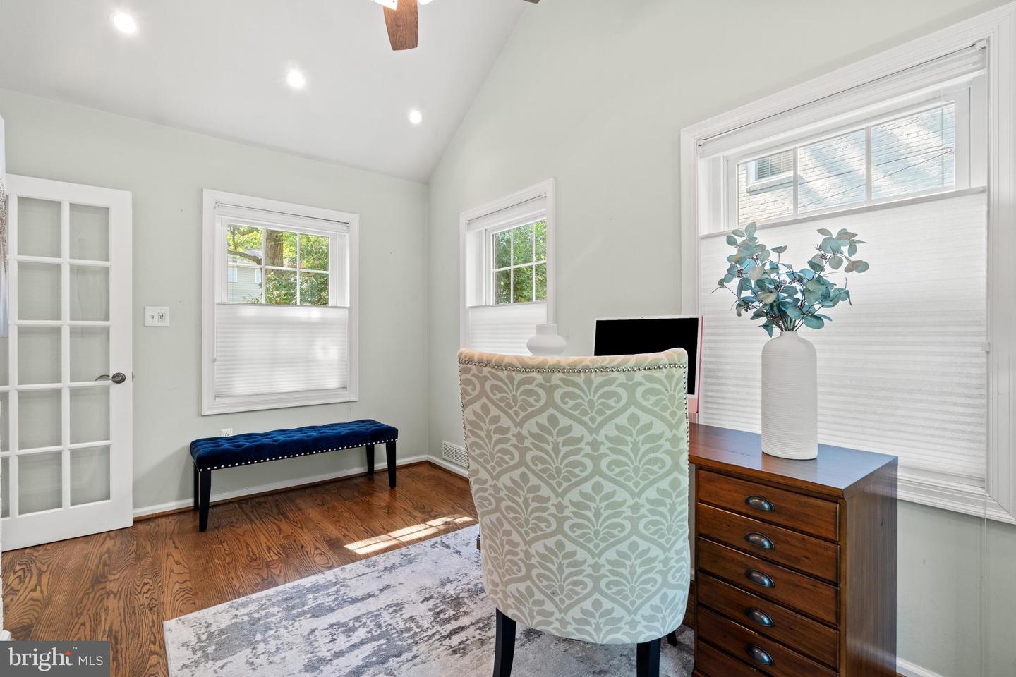 2705 N SOMERSET ST, ARLINGTON, Virginia 22213, 3 Bedrooms Bedrooms, ,2 BathroomsBathrooms,Residential,For sale,2705 N SOMERSET ST,VAAR2058334 MLS # VAAR2058334