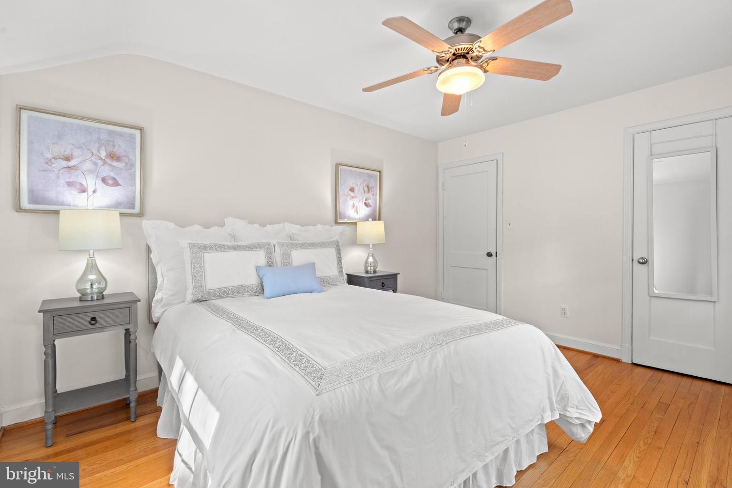 2705 N SOMERSET ST, ARLINGTON, Virginia 22213, 3 Bedrooms Bedrooms, ,2 BathroomsBathrooms,Residential,For sale,2705 N SOMERSET ST,VAAR2058334 MLS # VAAR2058334