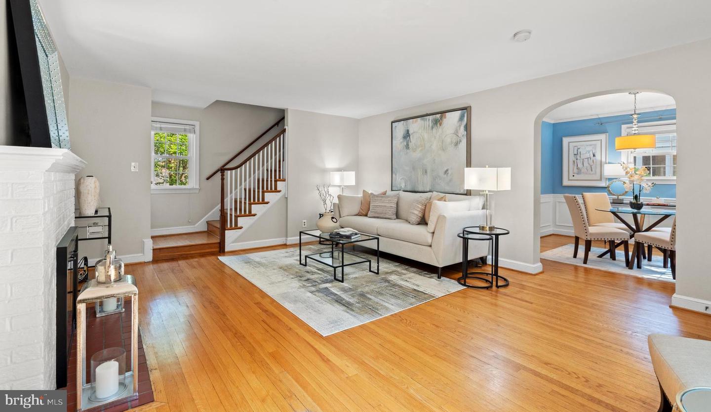 2705 N SOMERSET ST, ARLINGTON, Virginia 22213, 3 Bedrooms Bedrooms, ,2 BathroomsBathrooms,Residential,For sale,2705 N SOMERSET ST,VAAR2058334 MLS # VAAR2058334