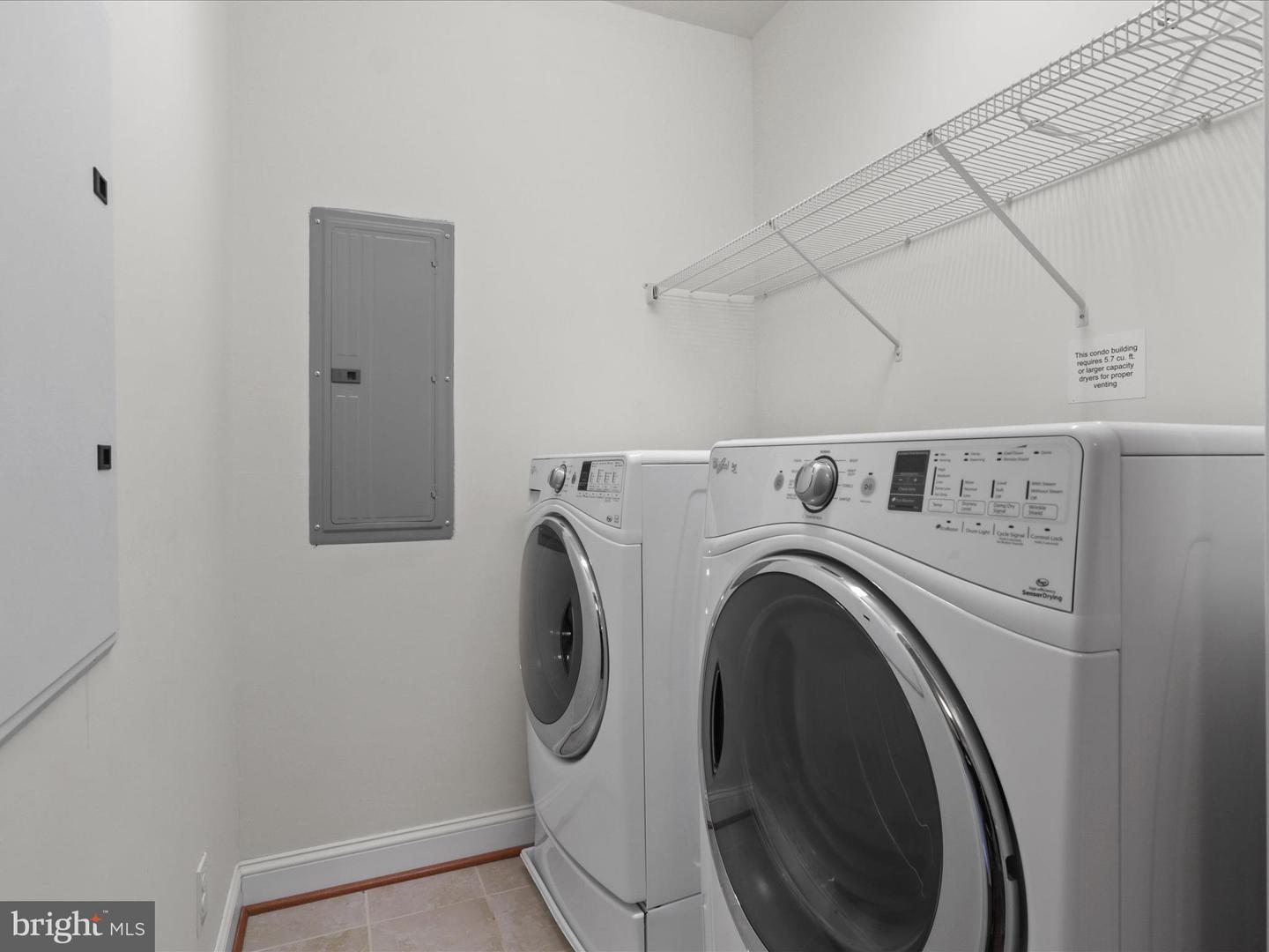 9204 CHARLESTON DR #407, MANASSAS, Virginia 20110, 2 Bedrooms Bedrooms, ,2 BathroomsBathrooms,Residential,For sale,9204 CHARLESTON DR #407,VAMN2008410 MLS # VAMN2008410