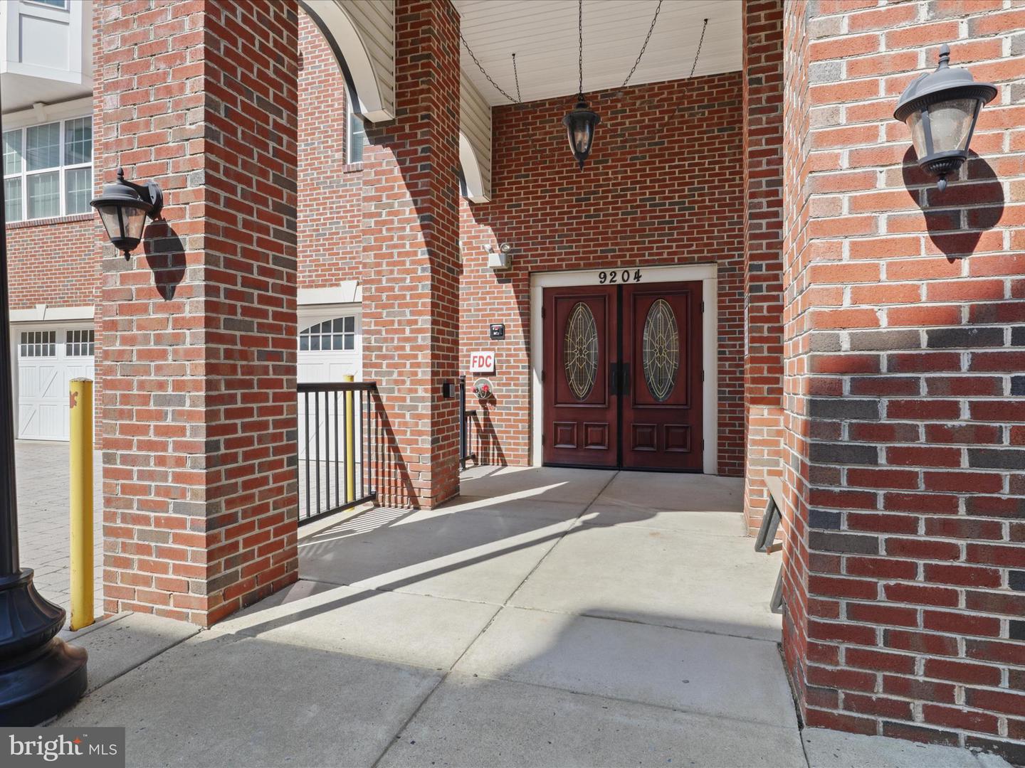 9204 CHARLESTON DR #407, MANASSAS, Virginia 20110, 2 Bedrooms Bedrooms, ,2 BathroomsBathrooms,Residential,For sale,9204 CHARLESTON DR #407,VAMN2008410 MLS # VAMN2008410