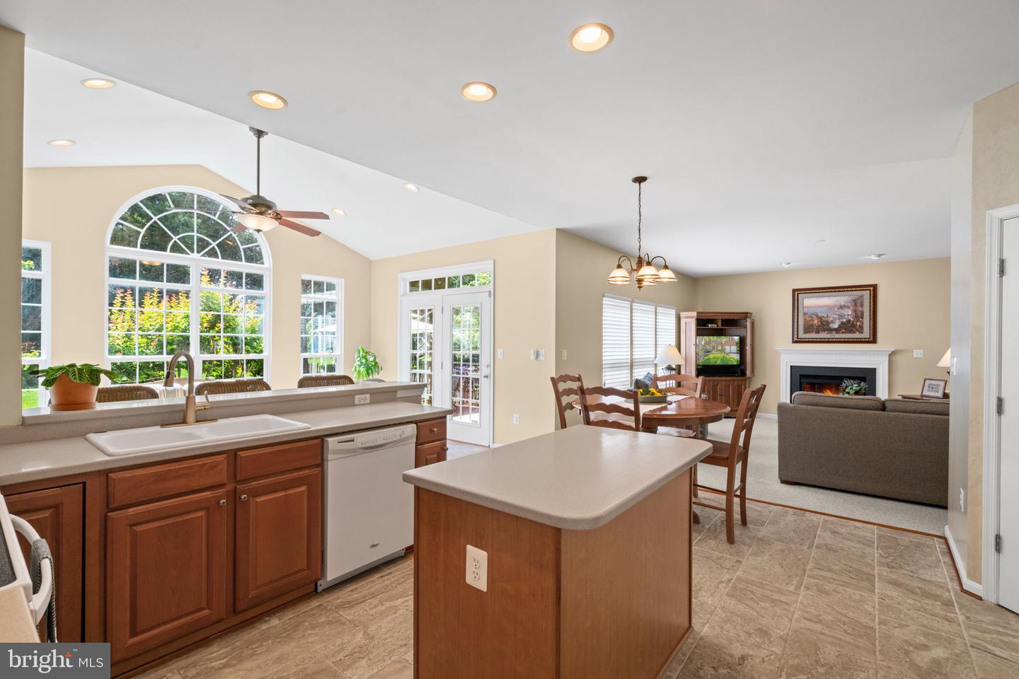 5425 BALLS BLUFF CT, WOODBRIDGE, Virginia 22193, 4 Bedrooms Bedrooms, ,3 BathroomsBathrooms,Residential,For sale,5425 BALLS BLUFF CT,VAPW2095682 MLS # VAPW2095682