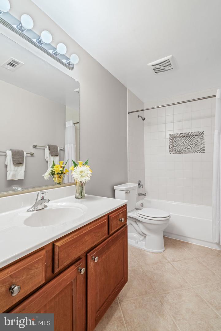 5425 BALLS BLUFF CT, WOODBRIDGE, Virginia 22193, 4 Bedrooms Bedrooms, ,3 BathroomsBathrooms,Residential,For sale,5425 BALLS BLUFF CT,VAPW2095682 MLS # VAPW2095682