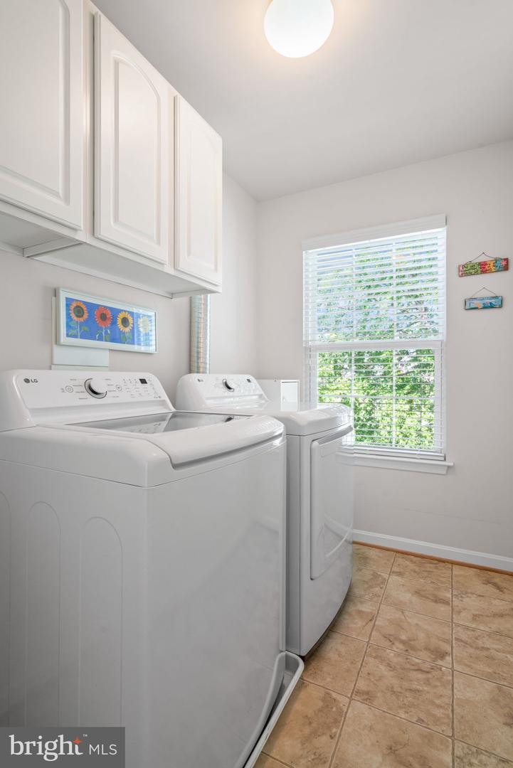 5425 BALLS BLUFF CT, WOODBRIDGE, Virginia 22193, 4 Bedrooms Bedrooms, ,3 BathroomsBathrooms,Residential,For sale,5425 BALLS BLUFF CT,VAPW2095682 MLS # VAPW2095682