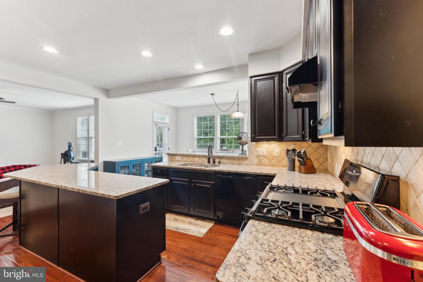 12752 EFFIE ROSE PL, WOODBRIDGE, Virginia 22192, 4 Bedrooms Bedrooms, ,3 BathroomsBathrooms,Residential,For sale,12752 EFFIE ROSE PL,VAPW2095684 MLS # VAPW2095684