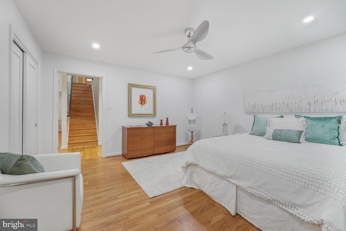 5320 29TH ST NW, WASHINGTON, District Of Columbia 20015, 4 Bedrooms Bedrooms, ,3 BathroomsBathrooms,Residential,For sale,5320 29TH ST NW,DCDC2202796 MLS # DCDC2202796