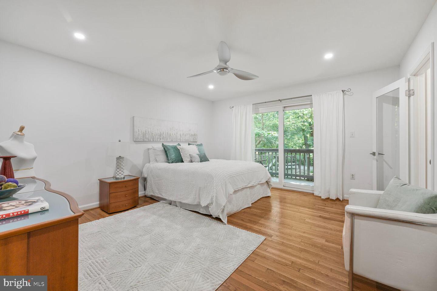 5320 29TH ST NW, WASHINGTON, District Of Columbia 20015, 4 Bedrooms Bedrooms, ,3 BathroomsBathrooms,Residential,For sale,5320 29TH ST NW,DCDC2202796 MLS # DCDC2202796