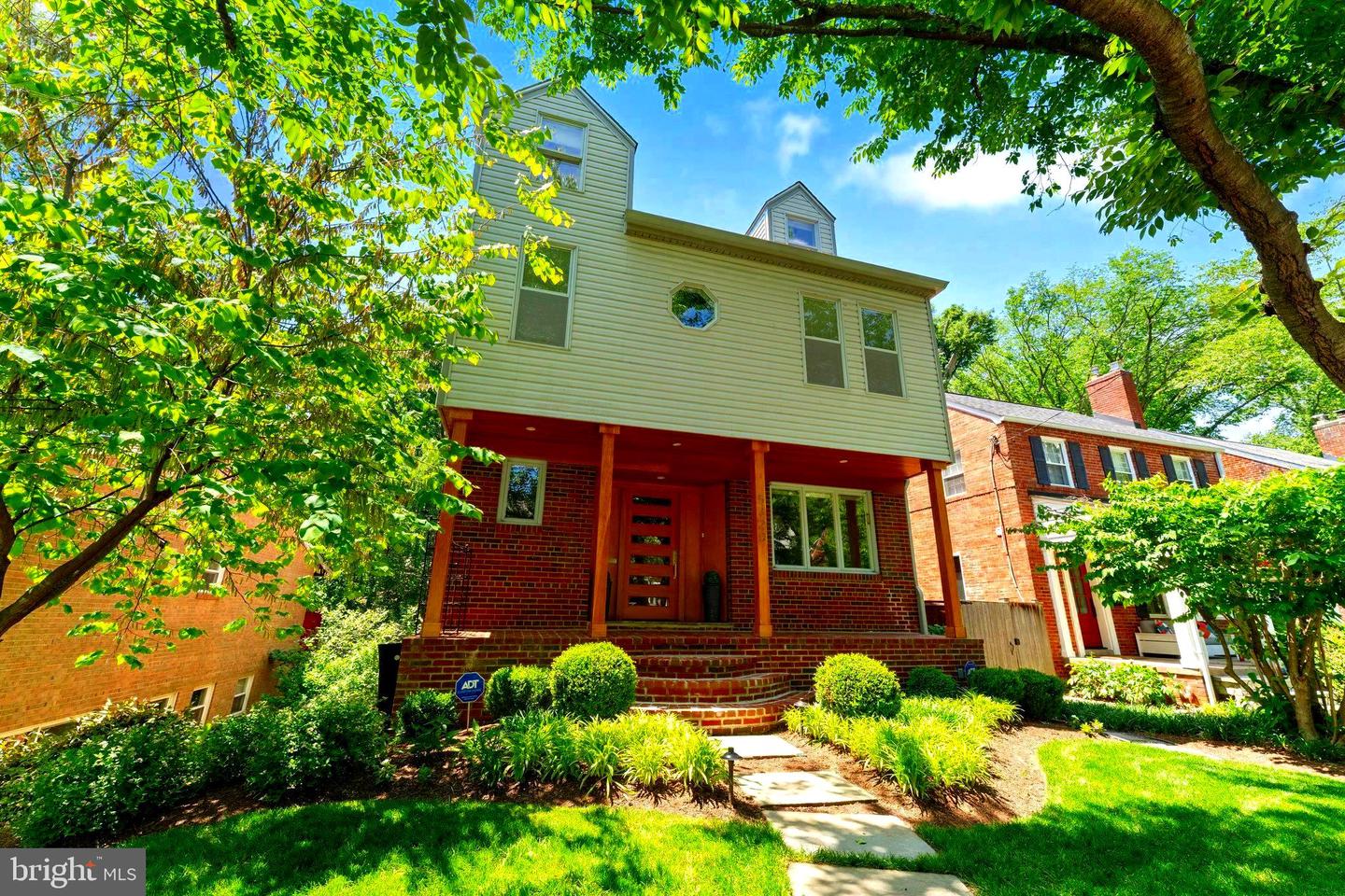 5320 29TH ST NW, WASHINGTON, District Of Columbia 20015, 4 Bedrooms Bedrooms, ,3 BathroomsBathrooms,Residential,For sale,5320 29TH ST NW,DCDC2202796 MLS # DCDC2202796