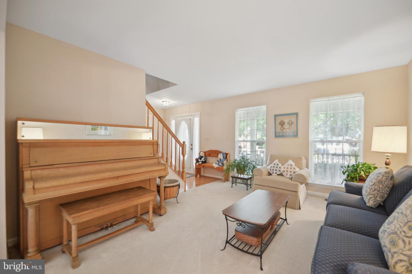 10512 WINGED ELM CIR, MANASSAS, Virginia 20110, 4 Bedrooms Bedrooms, ,2 BathroomsBathrooms,Residential,For sale,10512 WINGED ELM CIR,VAPW2095724 MLS # VAPW2095724