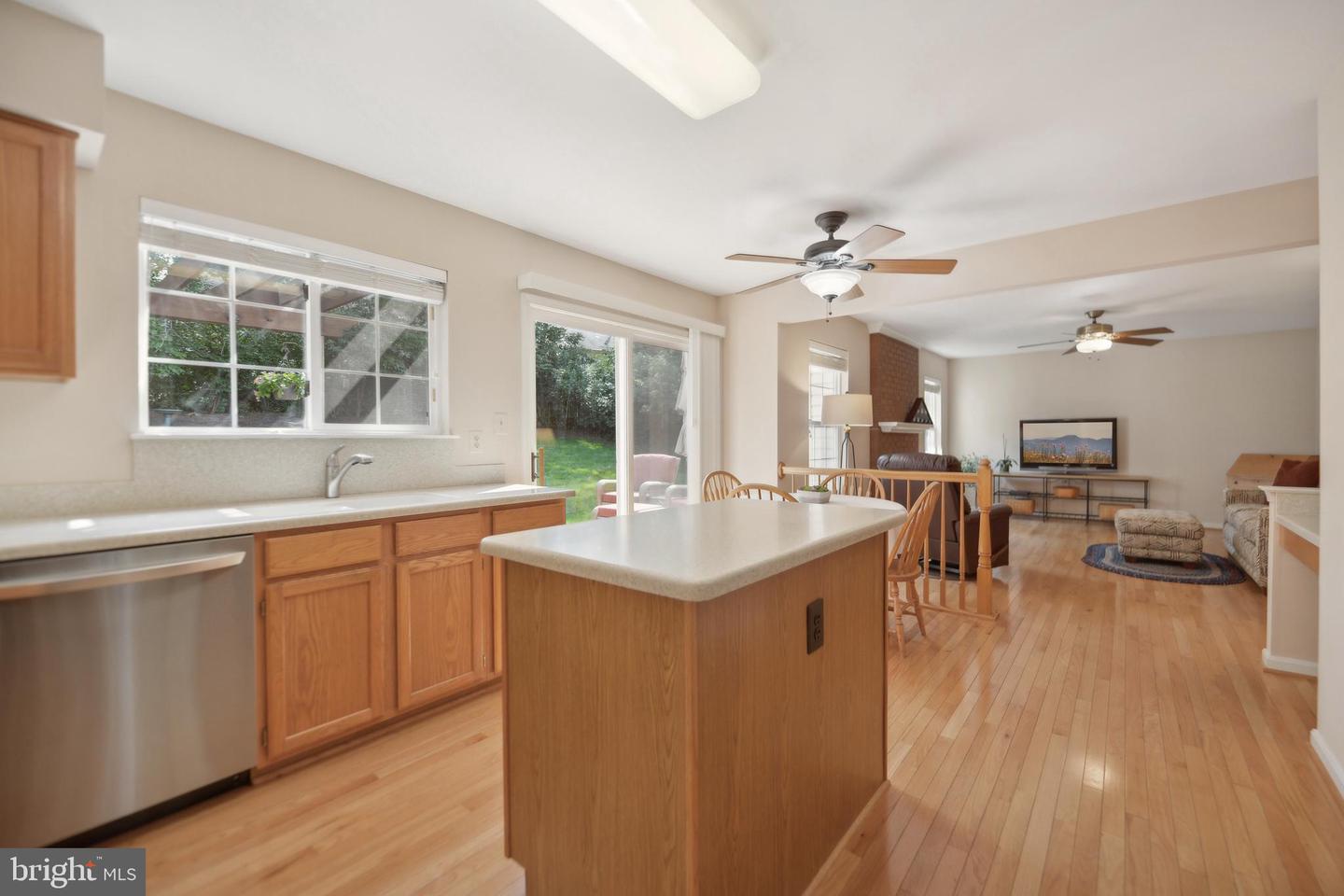 10512 WINGED ELM CIR, MANASSAS, Virginia 20110, 4 Bedrooms Bedrooms, ,2 BathroomsBathrooms,Residential,For sale,10512 WINGED ELM CIR,VAPW2095724 MLS # VAPW2095724