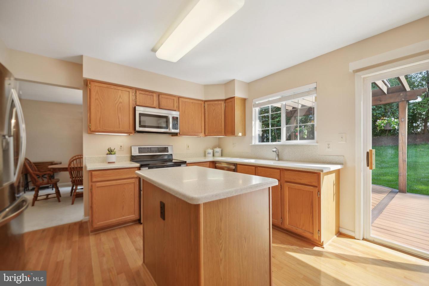 10512 WINGED ELM CIR, MANASSAS, Virginia 20110, 4 Bedrooms Bedrooms, ,2 BathroomsBathrooms,Residential,For sale,10512 WINGED ELM CIR,VAPW2095724 MLS # VAPW2095724