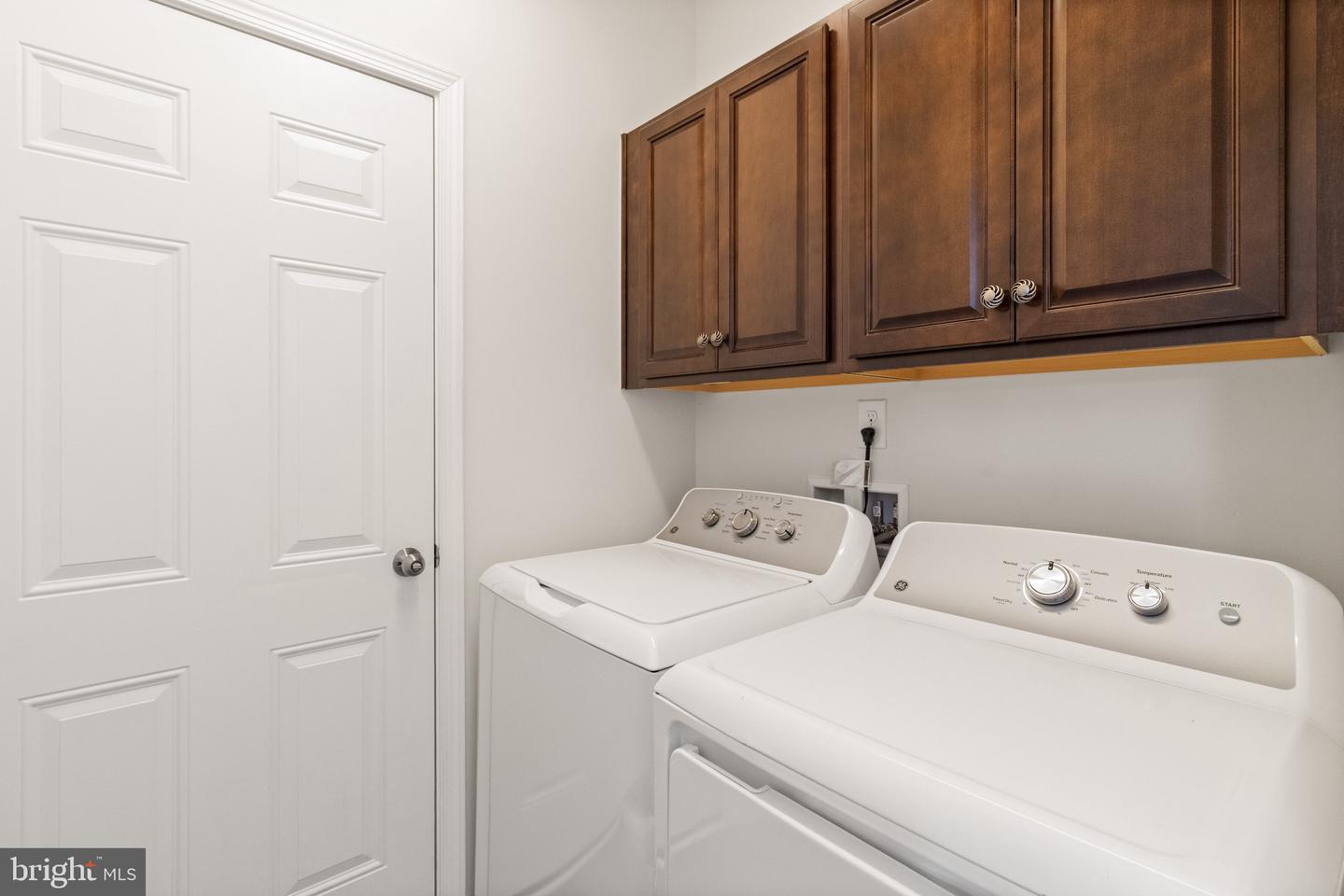 26 COLEMANS MILL DR, FREDERICKSBURG, Virginia 22405, 5 Bedrooms Bedrooms, ,3 BathroomsBathrooms,Residential,For sale,26 COLEMANS MILL DR,VAST2039284 MLS # VAST2039284