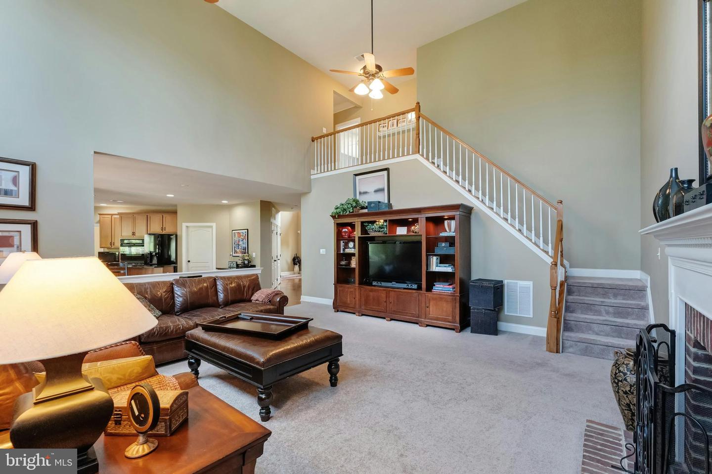 20258 KENTUCKY OAKS CT, ASHBURN, Virginia 20147, 5 Bedrooms Bedrooms, ,5 BathroomsBathrooms,Residential,For sale,20258 KENTUCKY OAKS CT,VALO2098114 MLS # VALO2098114