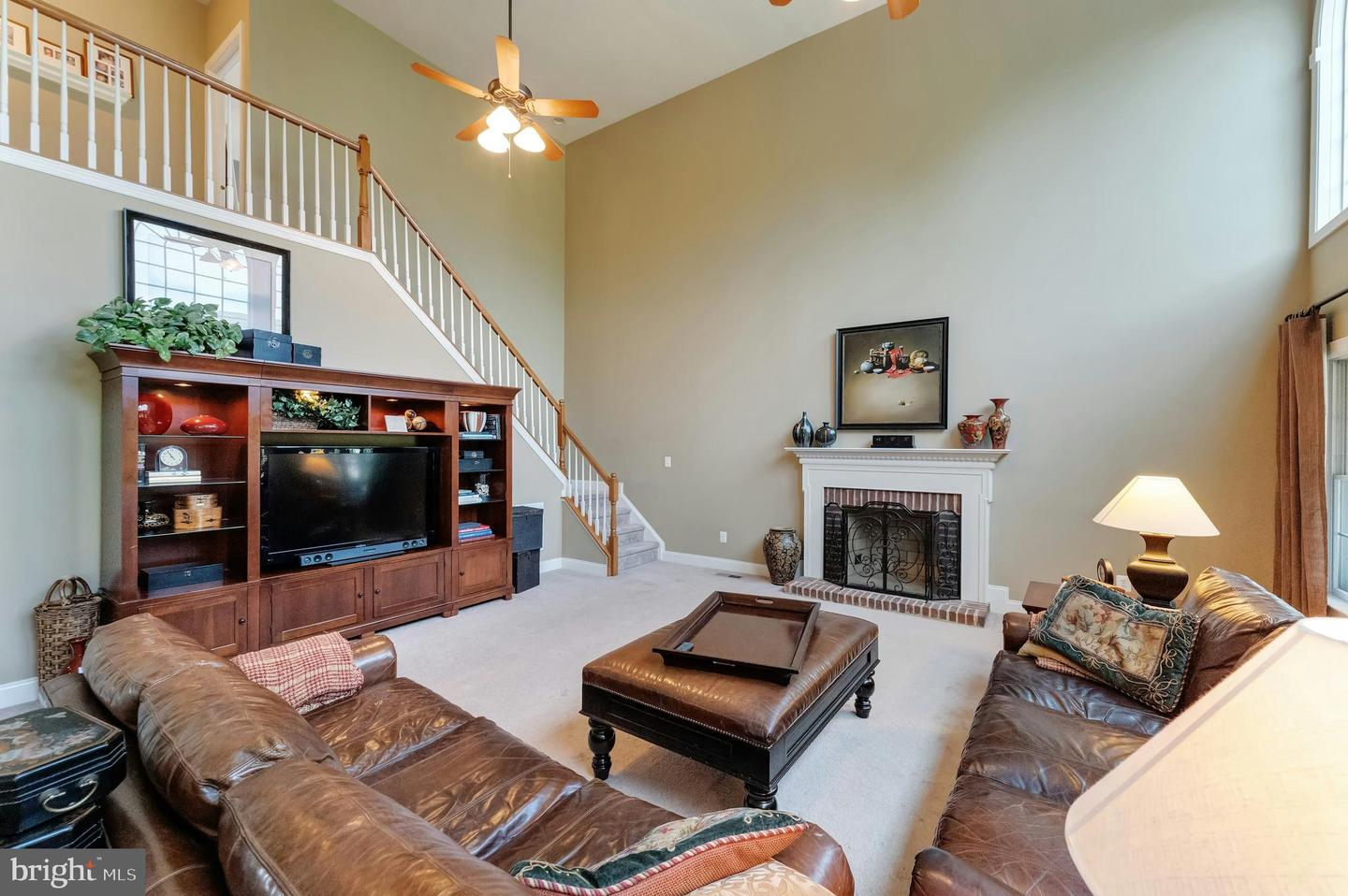 20258 KENTUCKY OAKS CT, ASHBURN, Virginia 20147, 5 Bedrooms Bedrooms, ,5 BathroomsBathrooms,Residential,For sale,20258 KENTUCKY OAKS CT,VALO2098114 MLS # VALO2098114
