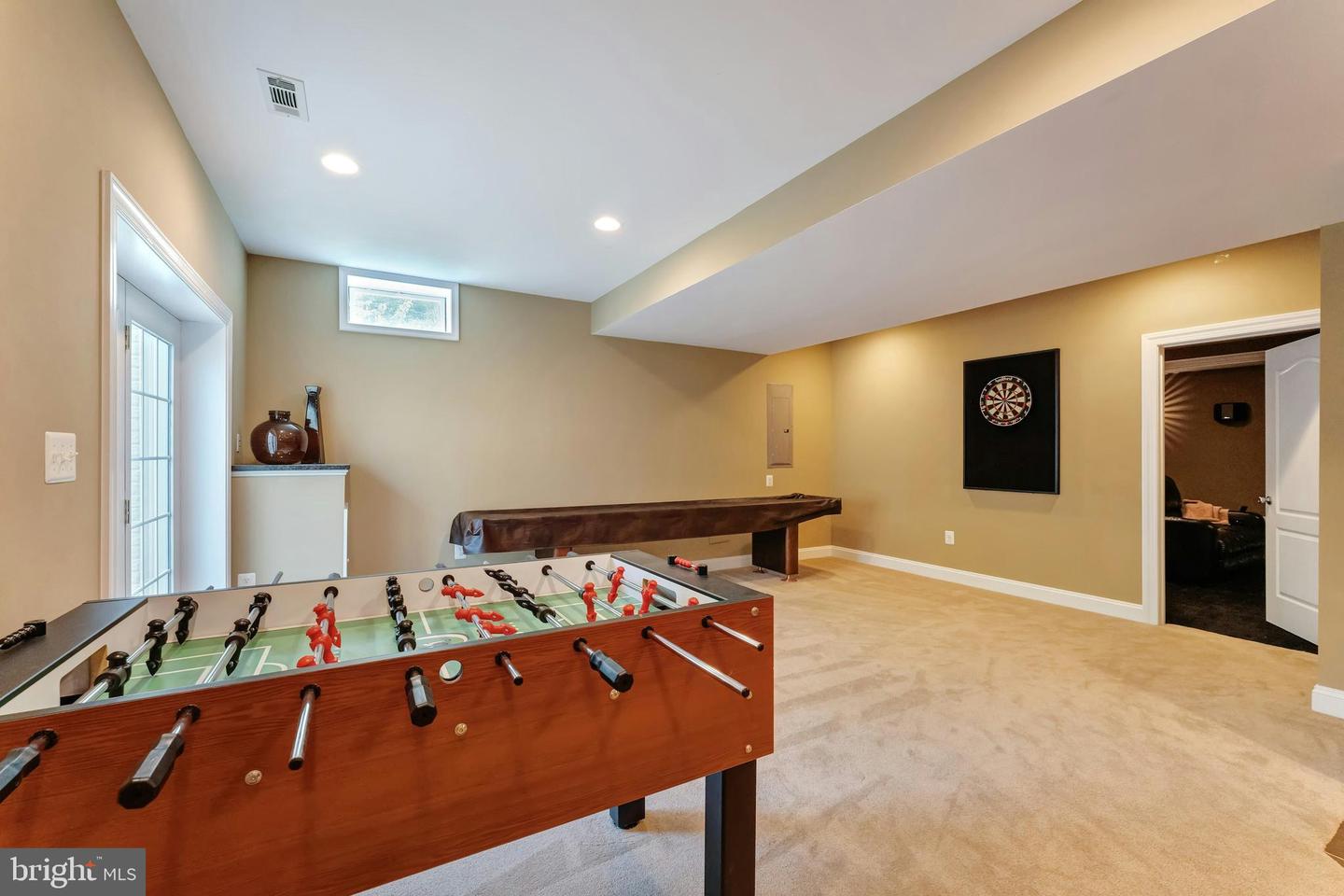 20258 KENTUCKY OAKS CT, ASHBURN, Virginia 20147, 5 Bedrooms Bedrooms, ,5 BathroomsBathrooms,Residential,For sale,20258 KENTUCKY OAKS CT,VALO2098114 MLS # VALO2098114