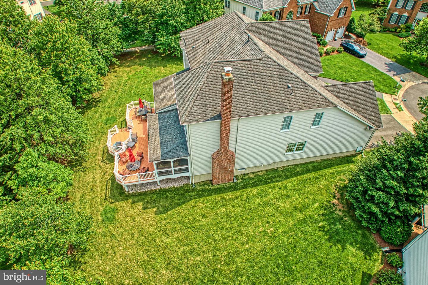 20258 KENTUCKY OAKS CT, ASHBURN, Virginia 20147, 5 Bedrooms Bedrooms, ,5 BathroomsBathrooms,Residential,For sale,20258 KENTUCKY OAKS CT,VALO2098114 MLS # VALO2098114