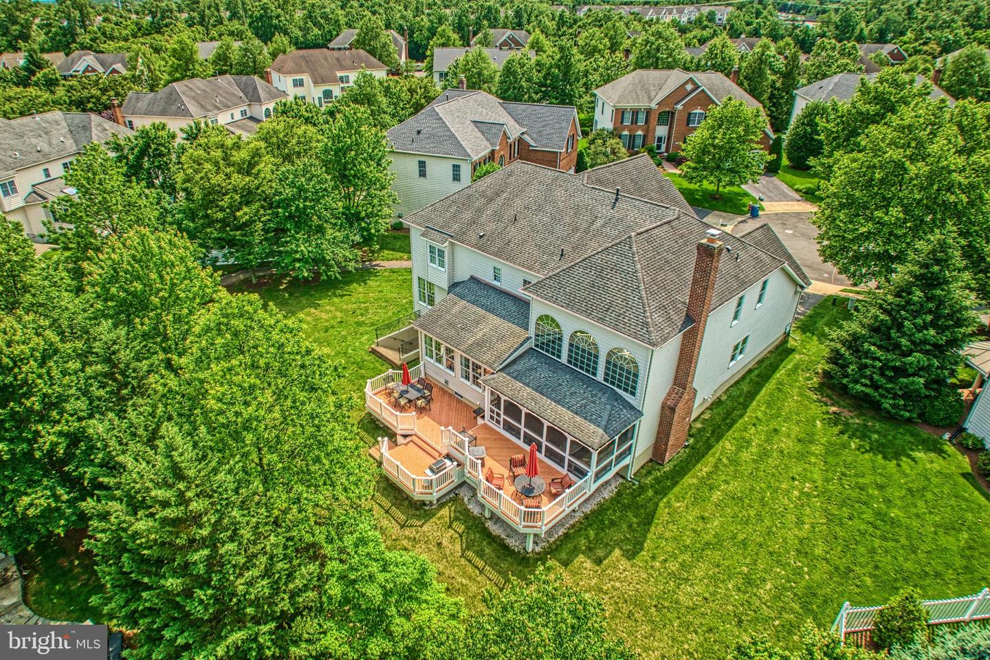 20258 KENTUCKY OAKS CT, ASHBURN, Virginia 20147, 5 Bedrooms Bedrooms, ,5 BathroomsBathrooms,Residential,For sale,20258 KENTUCKY OAKS CT,VALO2098114 MLS # VALO2098114