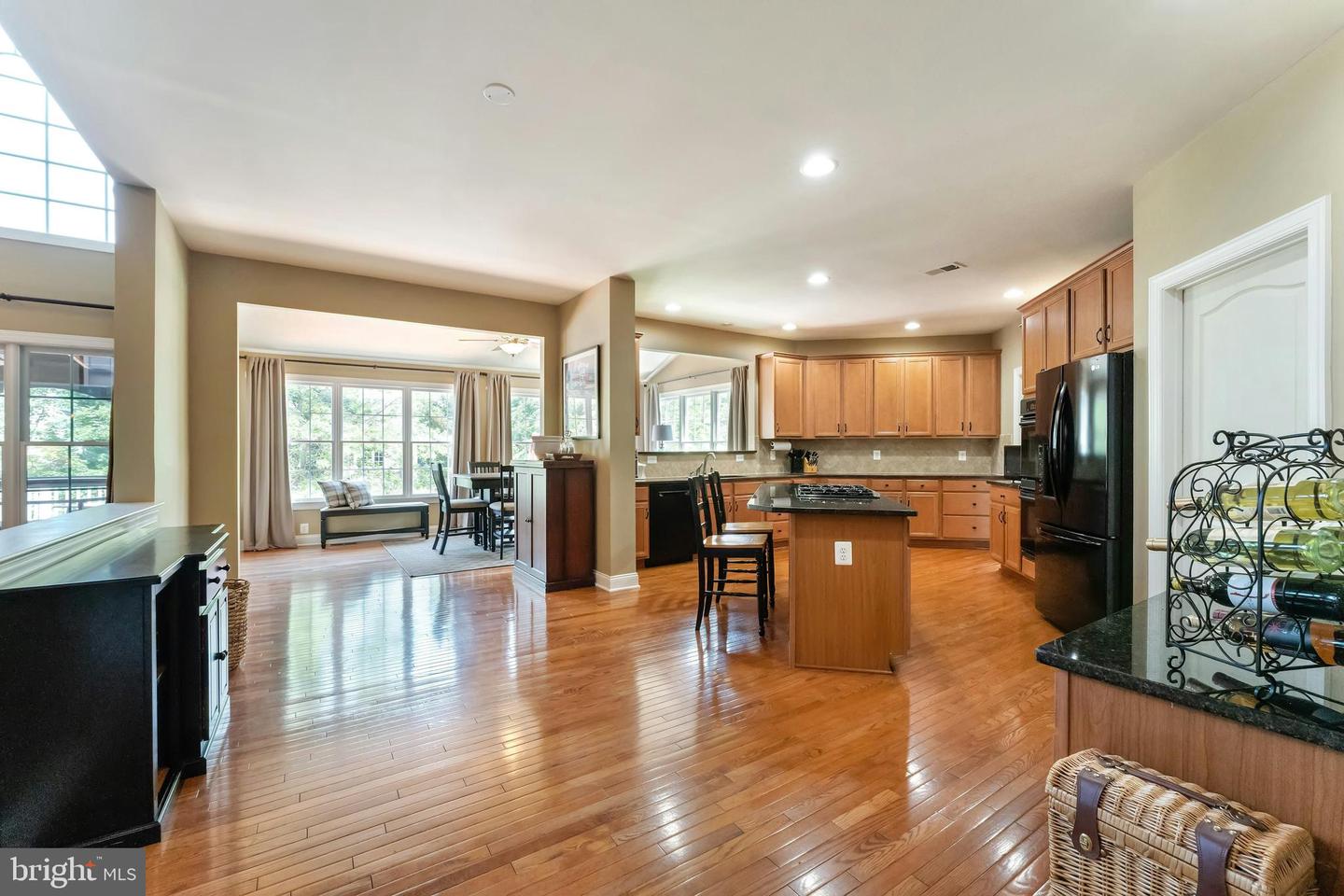20258 KENTUCKY OAKS CT, ASHBURN, Virginia 20147, 5 Bedrooms Bedrooms, ,5 BathroomsBathrooms,Residential,For sale,20258 KENTUCKY OAKS CT,VALO2098114 MLS # VALO2098114