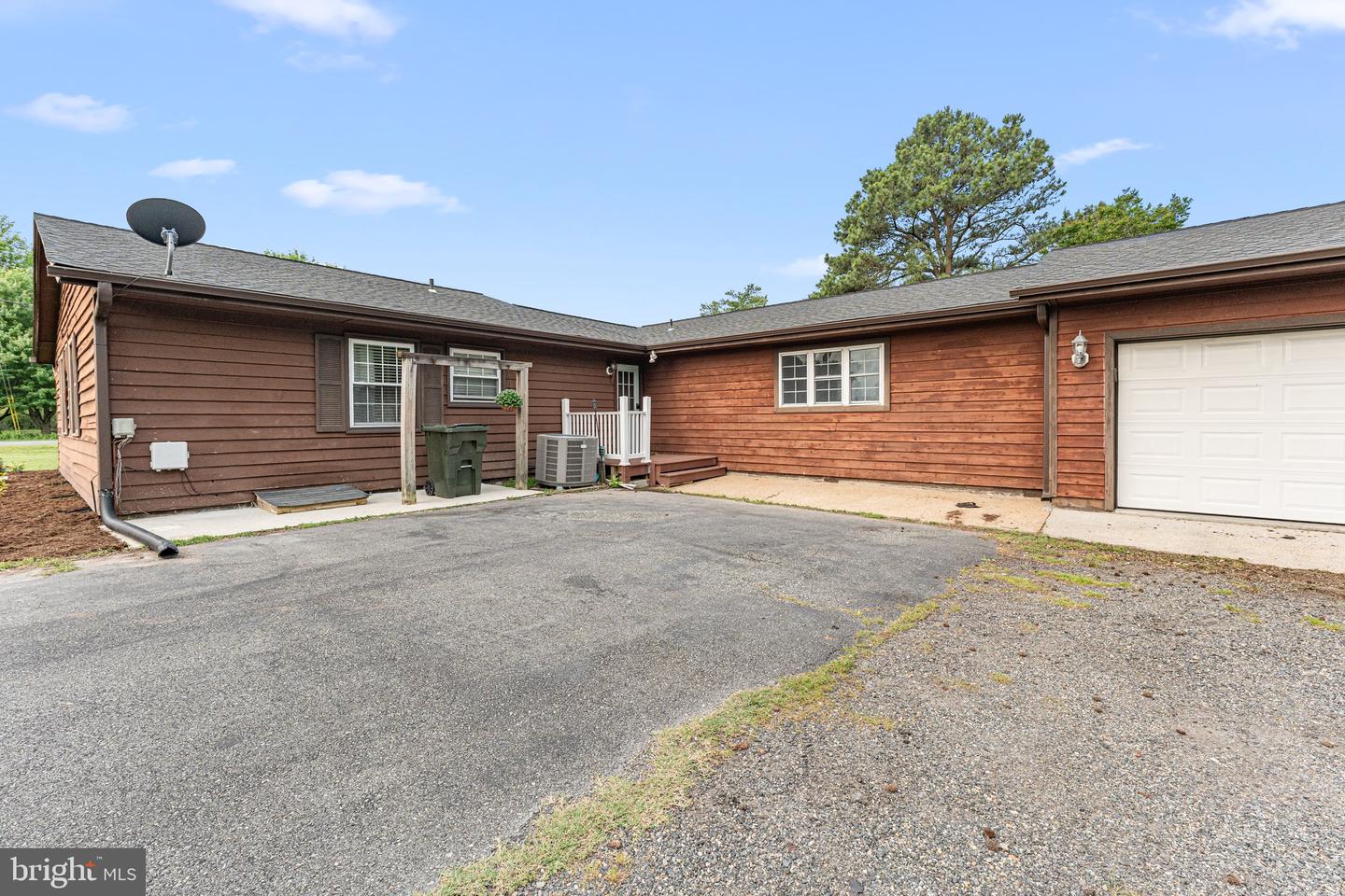 847 GLEBE HARBOR DR, MONTROSS, Virginia 22520, 3 Bedrooms Bedrooms, ,2 BathroomsBathrooms,Residential,For sale,847 GLEBE HARBOR DR,VAWE2009000 MLS # VAWE2009000