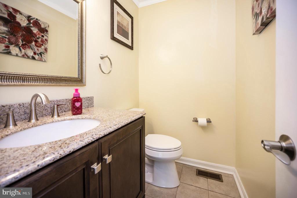 11714 FALCON RIDGE DR, FREDERICKSBURG, Virginia 22407, 4 Bedrooms Bedrooms, ,2 BathroomsBathrooms,Residential,11714 FALCON RIDGE DR,VASP2033408 MLS # VASP2033408