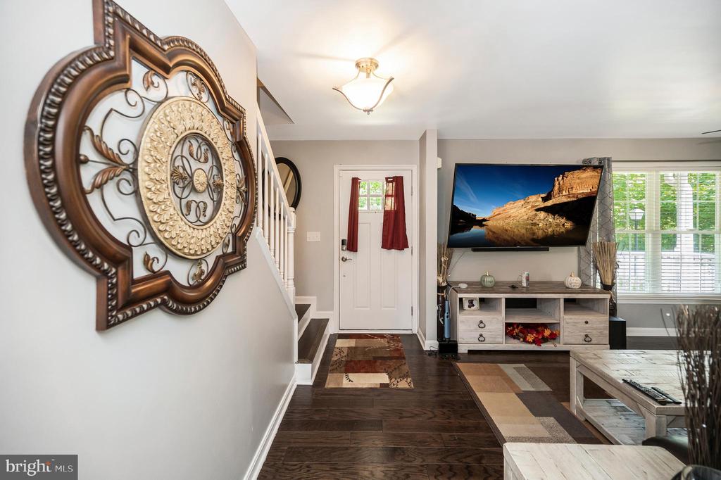 11714 FALCON RIDGE DR, FREDERICKSBURG, Virginia 22407, 4 Bedrooms Bedrooms, ,2 BathroomsBathrooms,Residential,11714 FALCON RIDGE DR,VASP2033408 MLS # VASP2033408