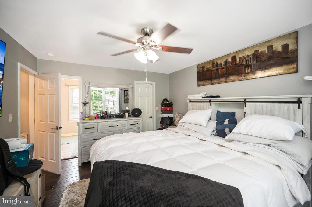 11714 FALCON RIDGE DR, FREDERICKSBURG, Virginia 22407, 4 Bedrooms Bedrooms, ,2 BathroomsBathrooms,Residential,11714 FALCON RIDGE DR,VASP2033408 MLS # VASP2033408