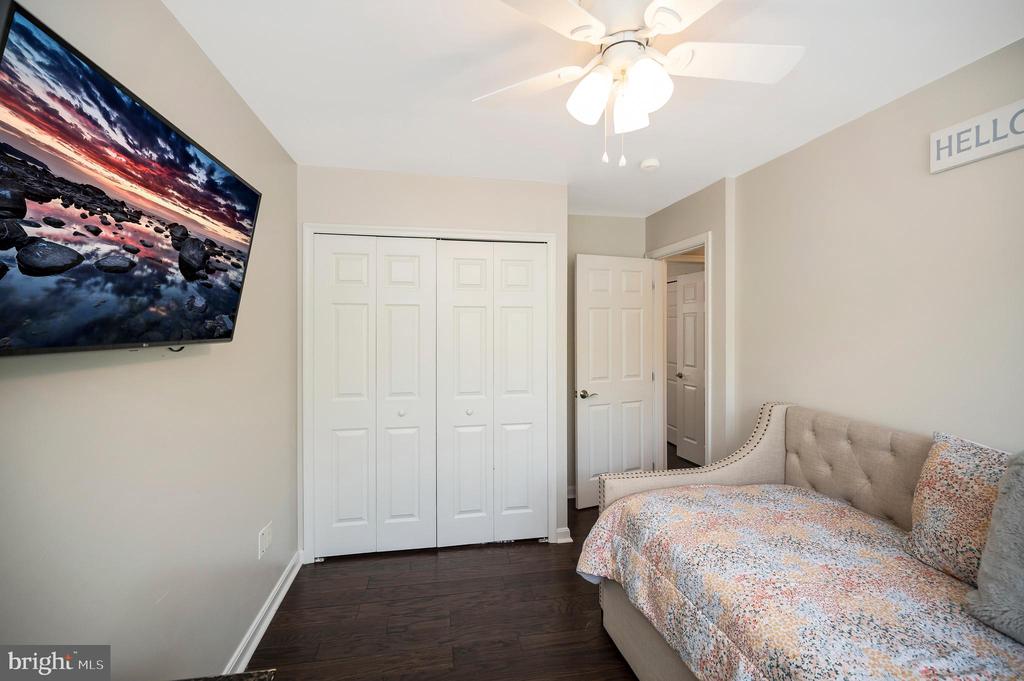 11714 FALCON RIDGE DR, FREDERICKSBURG, Virginia 22407, 4 Bedrooms Bedrooms, ,2 BathroomsBathrooms,Residential,11714 FALCON RIDGE DR,VASP2033408 MLS # VASP2033408