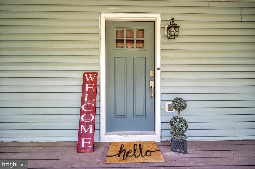 11714 FALCON RIDGE DR, FREDERICKSBURG, Virginia 22407, 4 Bedrooms Bedrooms, ,2 BathroomsBathrooms,Residential,11714 FALCON RIDGE DR,VASP2033408 MLS # VASP2033408