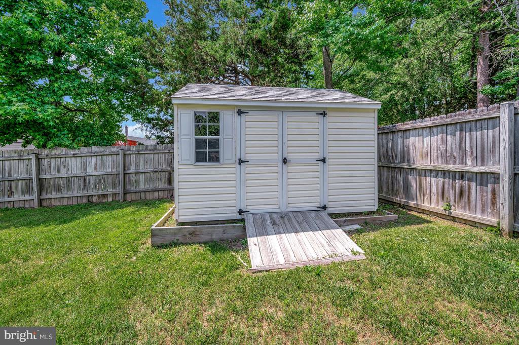11714 FALCON RIDGE DR, FREDERICKSBURG, Virginia 22407, 4 Bedrooms Bedrooms, ,2 BathroomsBathrooms,Residential,11714 FALCON RIDGE DR,VASP2033408 MLS # VASP2033408