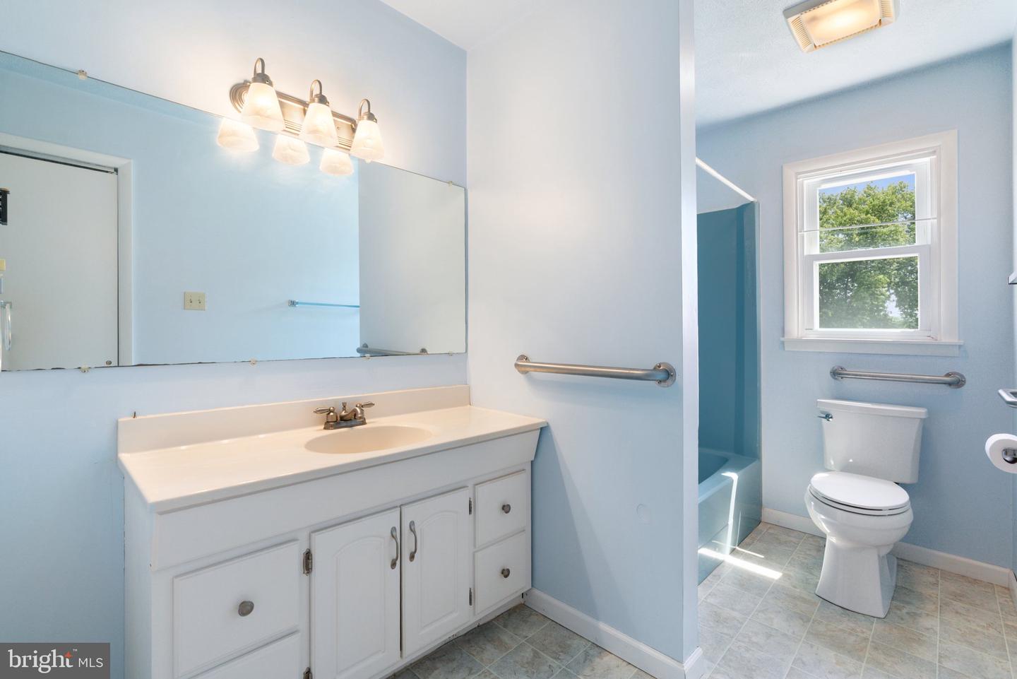 321 GARLIC HOLLOW RD, EDINBURG, Virginia 22824, 3 Bedrooms Bedrooms, ,2 BathroomsBathrooms,Residential,For sale,321 GARLIC HOLLOW RD,VASH2011592 MLS # VASH2011592