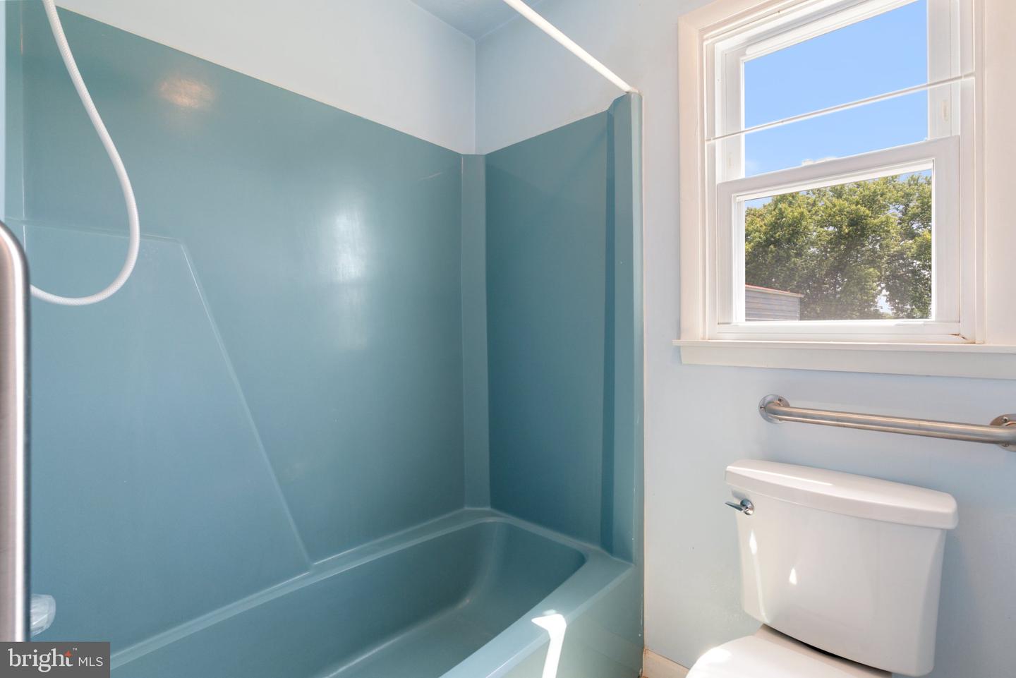321 GARLIC HOLLOW RD, EDINBURG, Virginia 22824, 3 Bedrooms Bedrooms, ,2 BathroomsBathrooms,Residential,For sale,321 GARLIC HOLLOW RD,VASH2011592 MLS # VASH2011592