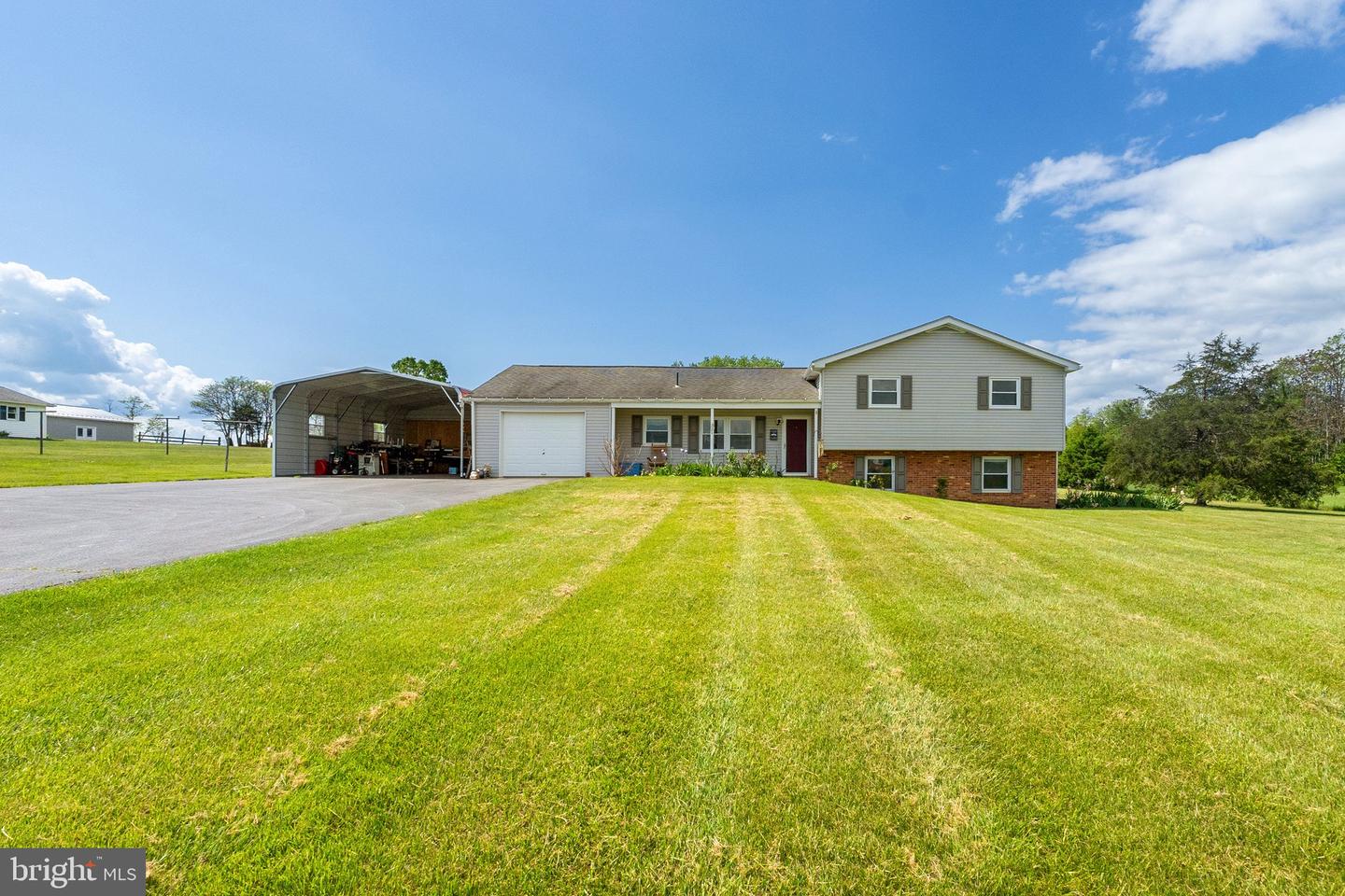 321 GARLIC HOLLOW RD, EDINBURG, Virginia 22824, 3 Bedrooms Bedrooms, ,2 BathroomsBathrooms,Residential,For sale,321 GARLIC HOLLOW RD,VASH2011592 MLS # VASH2011592