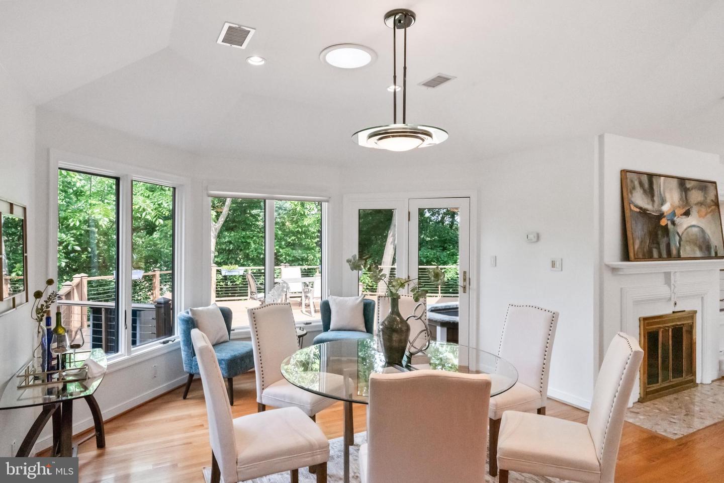 1414 N JOHNSON ST, ARLINGTON, Virginia 22201, 4 Bedrooms Bedrooms, ,4 BathroomsBathrooms,Residential,For sale,1414 N JOHNSON ST,VAAR2058366 MLS # VAAR2058366