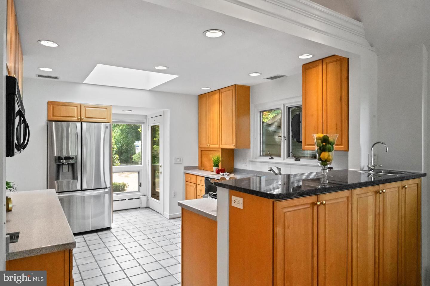 1414 N JOHNSON ST, ARLINGTON, Virginia 22201, 4 Bedrooms Bedrooms, ,4 BathroomsBathrooms,Residential,For sale,1414 N JOHNSON ST,VAAR2058366 MLS # VAAR2058366