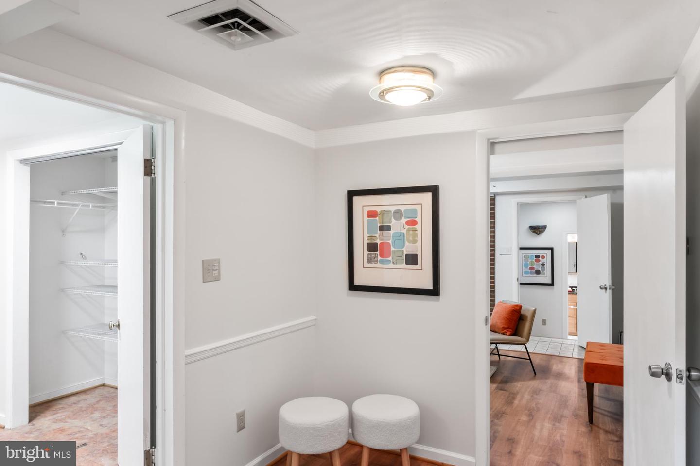 1414 N JOHNSON ST, ARLINGTON, Virginia 22201, 4 Bedrooms Bedrooms, ,4 BathroomsBathrooms,Residential,For sale,1414 N JOHNSON ST,VAAR2058366 MLS # VAAR2058366