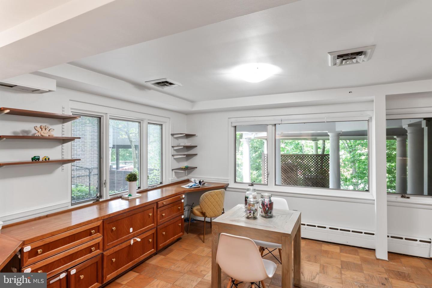 1414 N JOHNSON ST, ARLINGTON, Virginia 22201, 4 Bedrooms Bedrooms, ,4 BathroomsBathrooms,Residential,For sale,1414 N JOHNSON ST,VAAR2058366 MLS # VAAR2058366