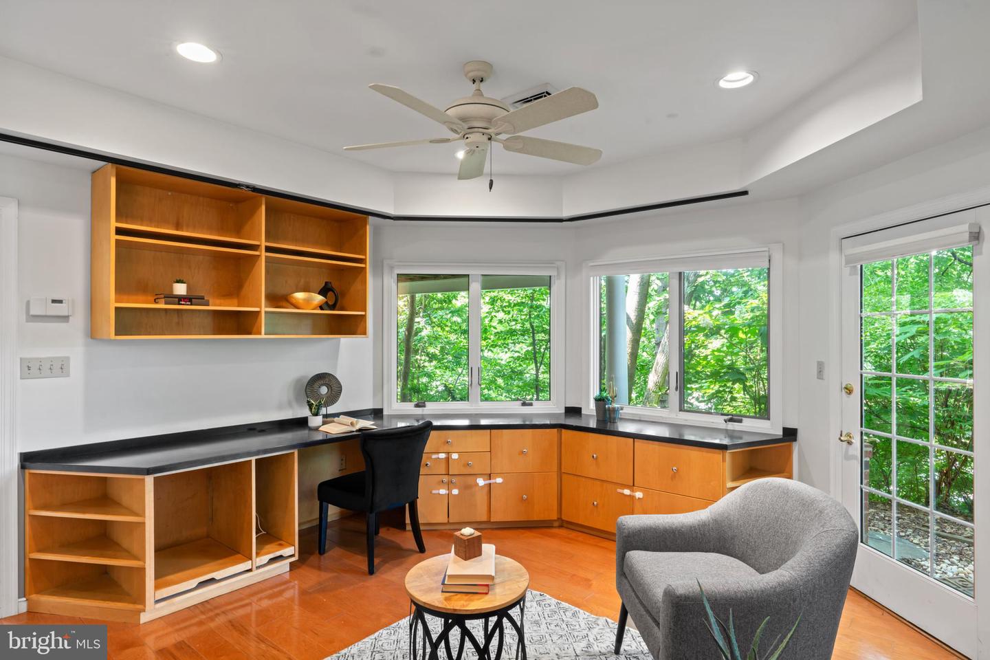 1414 N JOHNSON ST, ARLINGTON, Virginia 22201, 4 Bedrooms Bedrooms, ,4 BathroomsBathrooms,Residential,For sale,1414 N JOHNSON ST,VAAR2058366 MLS # VAAR2058366