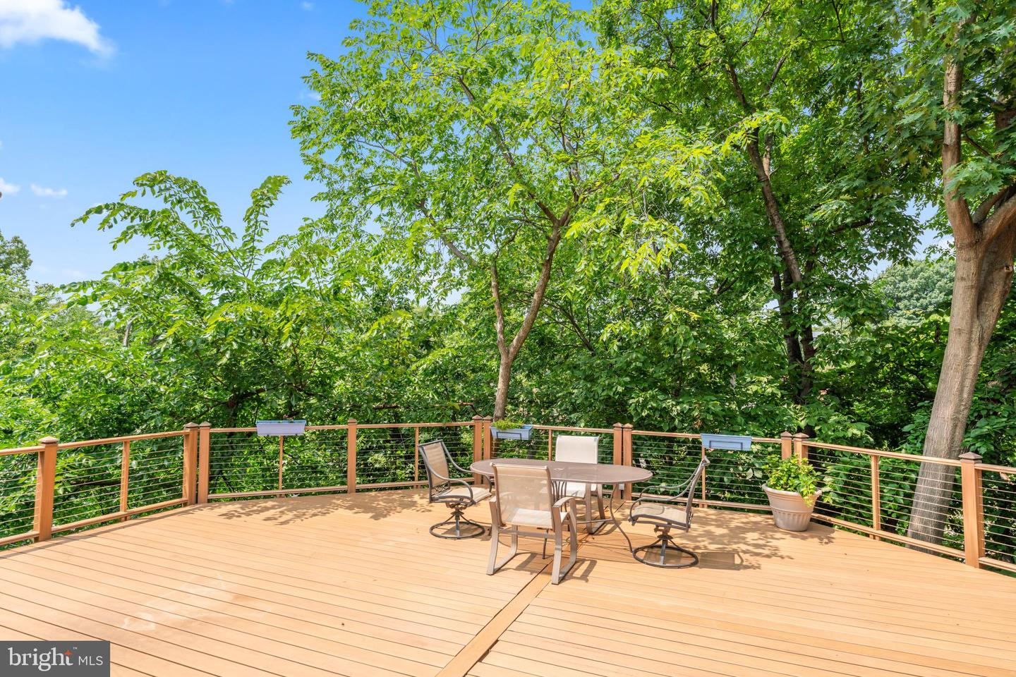 1414 N JOHNSON ST, ARLINGTON, Virginia 22201, 4 Bedrooms Bedrooms, ,4 BathroomsBathrooms,Residential,For sale,1414 N JOHNSON ST,VAAR2058366 MLS # VAAR2058366
