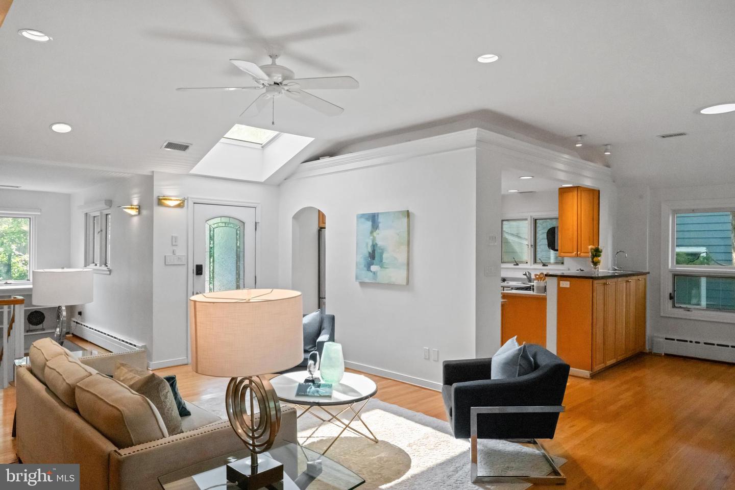 1414 N JOHNSON ST, ARLINGTON, Virginia 22201, 4 Bedrooms Bedrooms, ,4 BathroomsBathrooms,Residential,For sale,1414 N JOHNSON ST,VAAR2058366 MLS # VAAR2058366