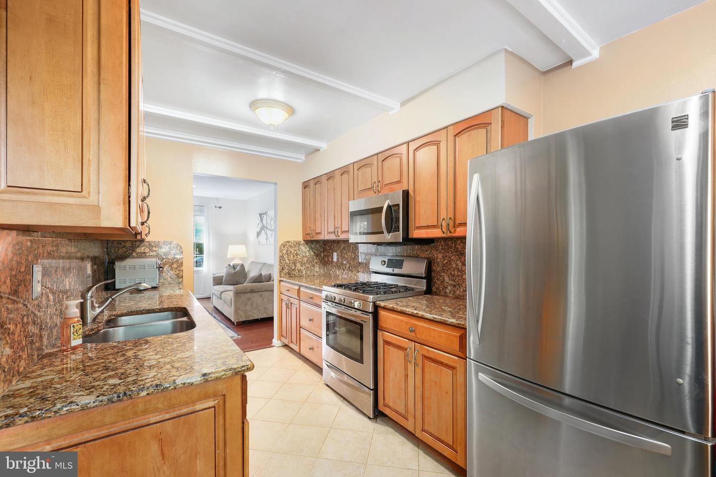 14803 HAYMARKET LN, CENTREVILLE, Virginia 20120, 4 Bedrooms Bedrooms, ,2 BathroomsBathrooms,Residential,For sale,14803 HAYMARKET LN,VAFX2244030 MLS # VAFX2244030