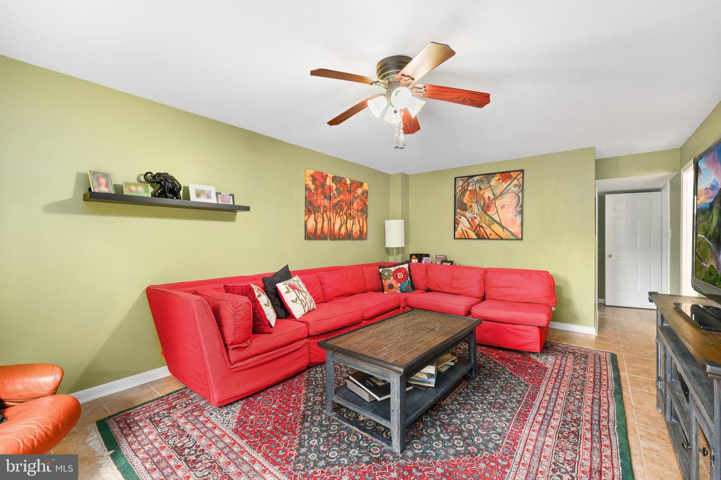 14803 HAYMARKET LN, CENTREVILLE, Virginia 20120, 4 Bedrooms Bedrooms, ,2 BathroomsBathrooms,Residential,For sale,14803 HAYMARKET LN,VAFX2244030 MLS # VAFX2244030