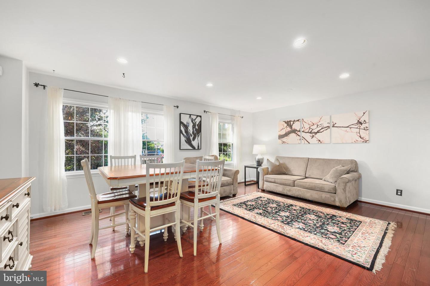 14803 HAYMARKET LN, CENTREVILLE, Virginia 20120, 4 Bedrooms Bedrooms, ,2 BathroomsBathrooms,Residential,For sale,14803 HAYMARKET LN,VAFX2244030 MLS # VAFX2244030