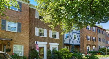 14803 HAYMARKET LN, CENTREVILLE, Virginia 20120, 4 Bedrooms Bedrooms, ,2 BathroomsBathrooms,Residential,For sale,14803 HAYMARKET LN,VAFX2244030 MLS # VAFX2244030