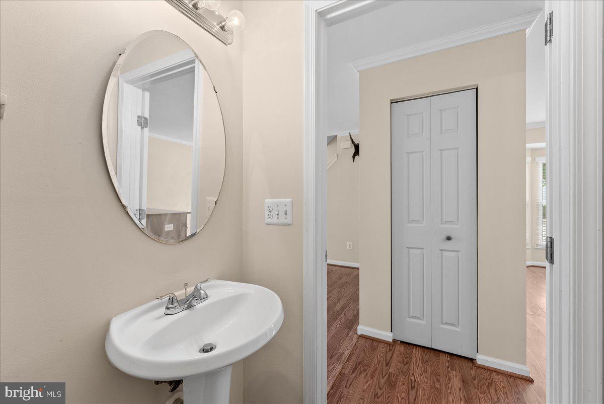 9323 WITCH HAZEL WAY, MANASSAS, Virginia 20110, 2 Bedrooms Bedrooms, ,1 BathroomBathrooms,Residential,For sale,9323 WITCH HAZEL WAY,VAMN2008416 MLS # VAMN2008416