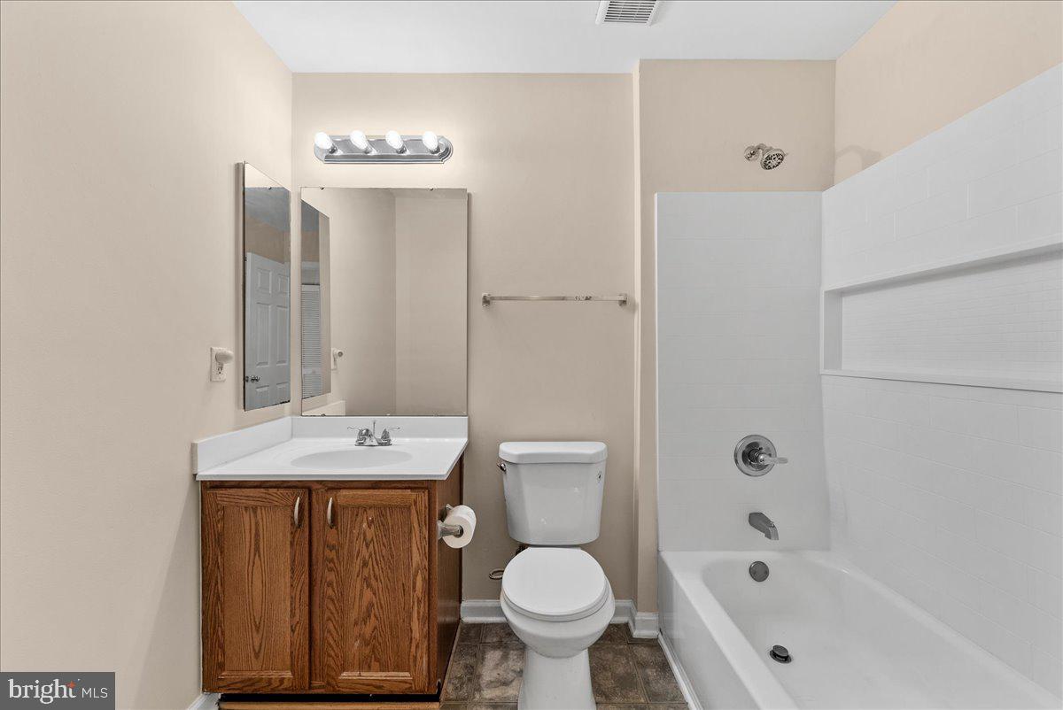 9323 WITCH HAZEL WAY, MANASSAS, Virginia 20110, 2 Bedrooms Bedrooms, ,1 BathroomBathrooms,Residential,For sale,9323 WITCH HAZEL WAY,VAMN2008416 MLS # VAMN2008416